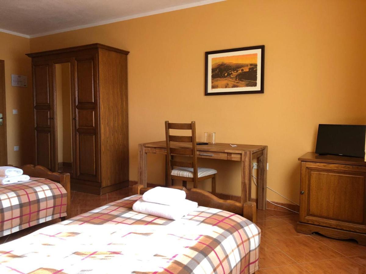 Bed And Breakfast Albatros Perusic Exterior photo