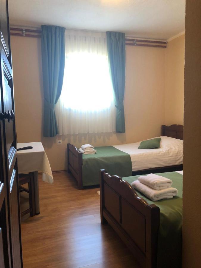 Bed And Breakfast Albatros Perusic Exterior photo
